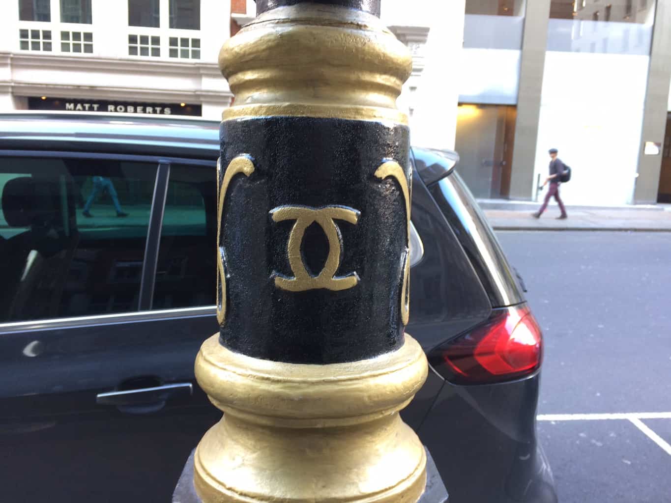 Chanel Logo on London lamppost