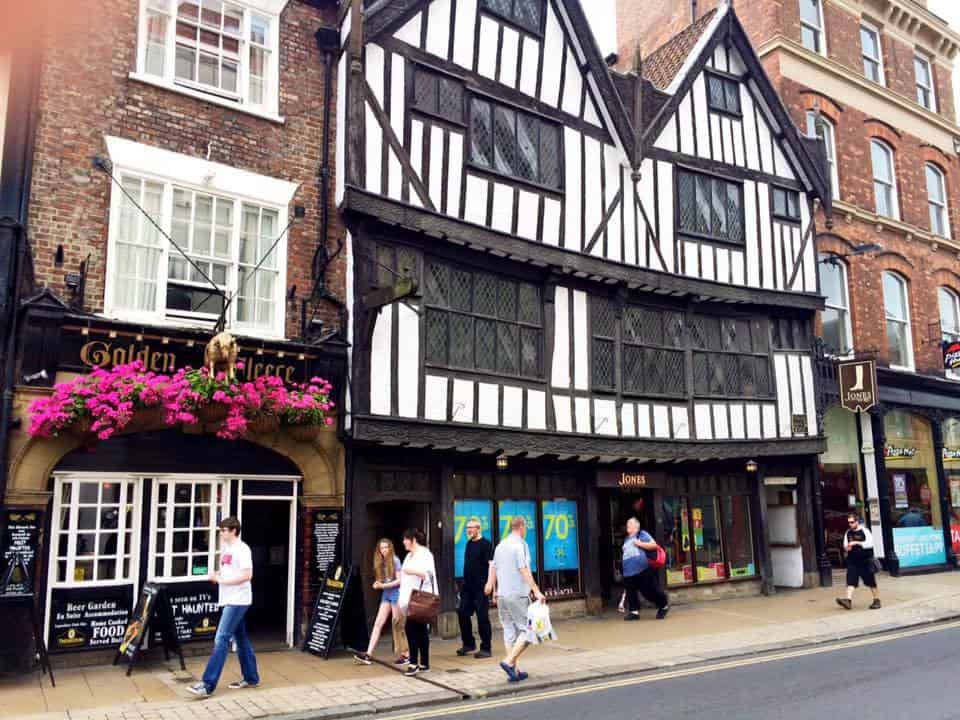 One of the most haunted pubs in Britain - The Golden Fleece