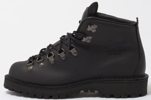 DANNER Mountain Light Black Boot