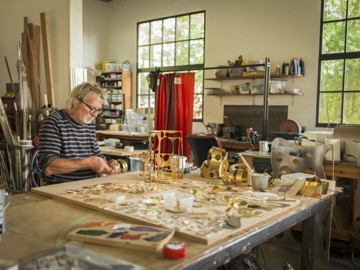 Jeff Lowe studio at Lime Works Faversham Kent, 2019, © Steve Russell Studios, image courtesy of Pangolin London 2019