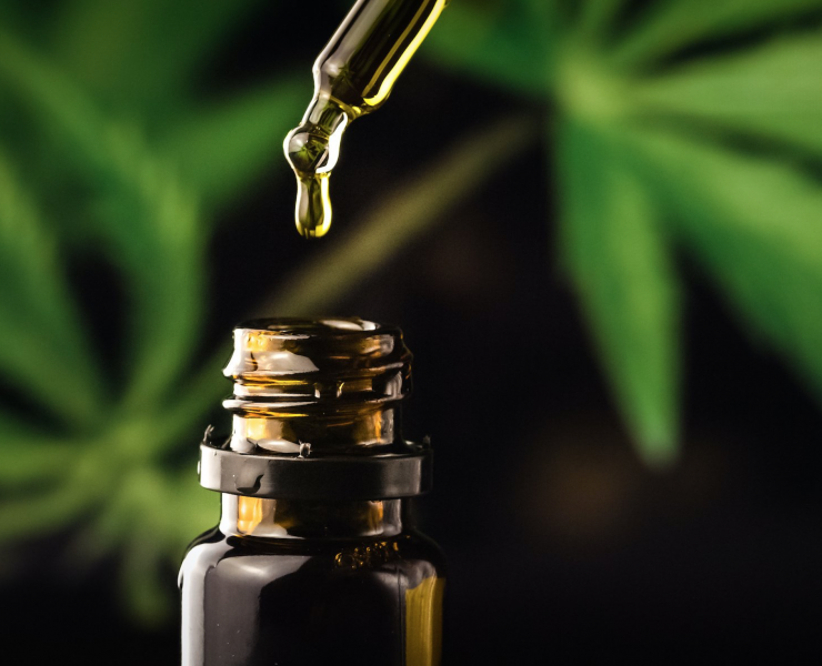 a cbd dropper and bottle