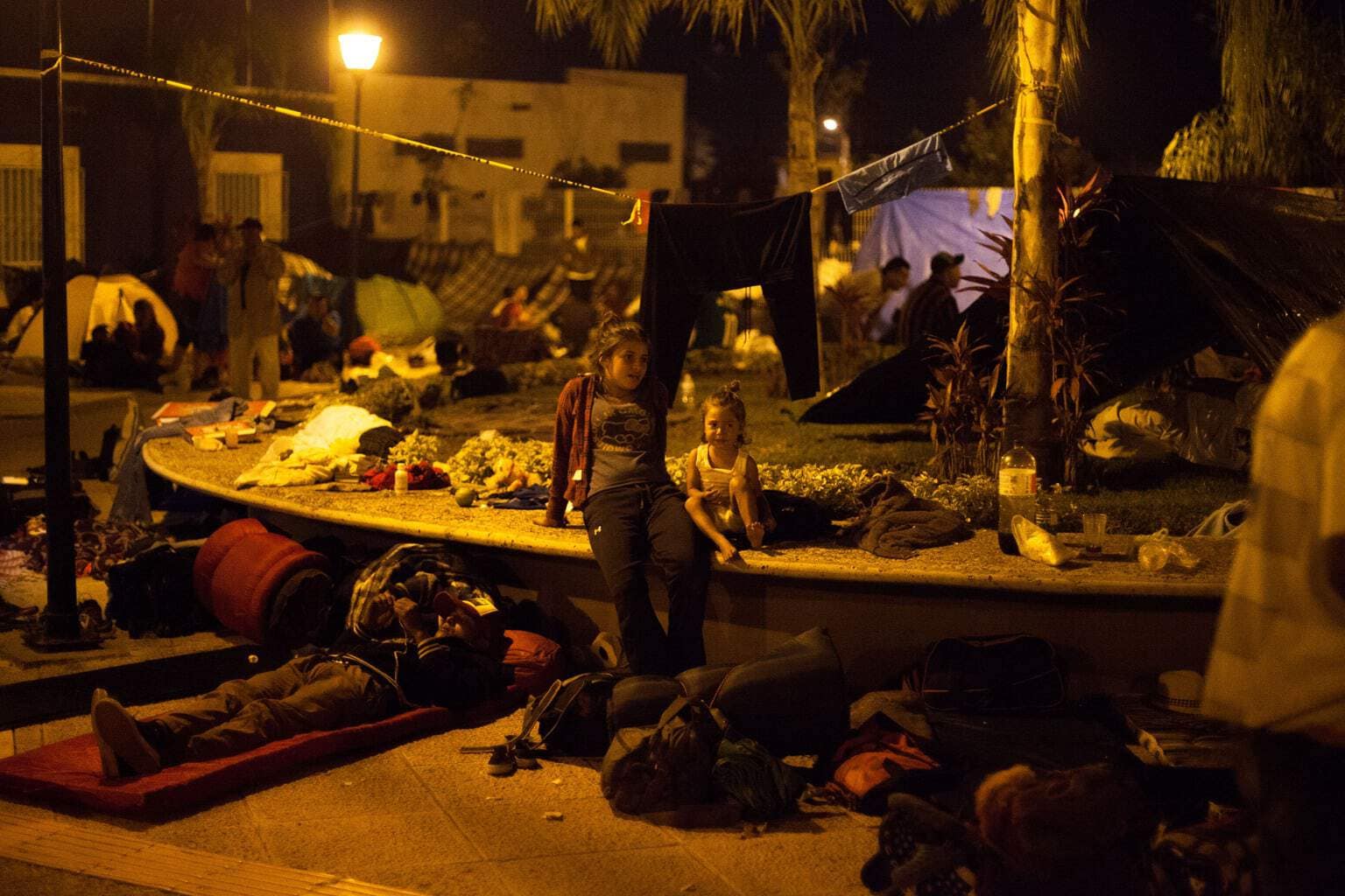 Sean Hawkey photo of the migrant caravan